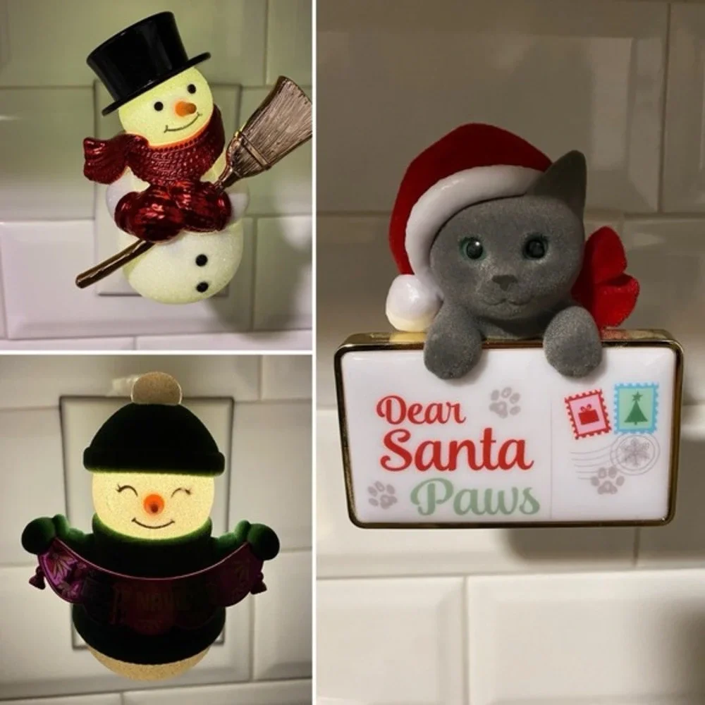 Bath & Body Works Holiday Christmas Snowman Wallflower Scent Plug In Night Light